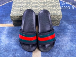 Gucci slippers