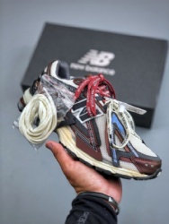 New Balance M1906AR