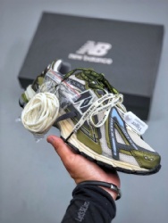 New Balance M1906AR